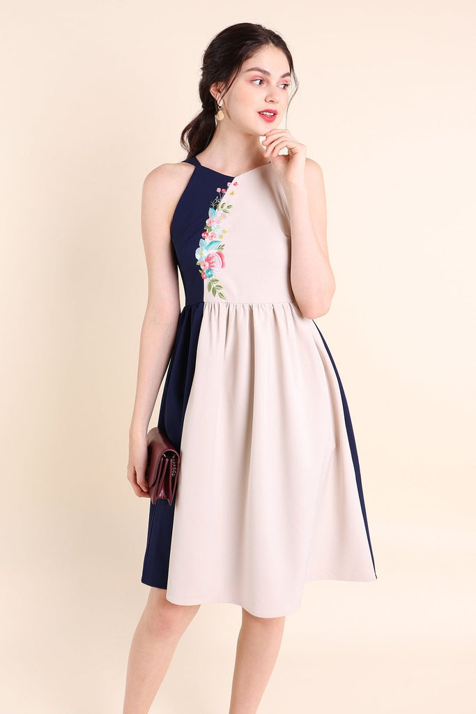 MADEBYNM SPRING SONATA EMBROIDERY COLOURBLOCK MIDI DRESS IN NAVY/OAT [XS/S/M/L/XL] - NEONMELLO