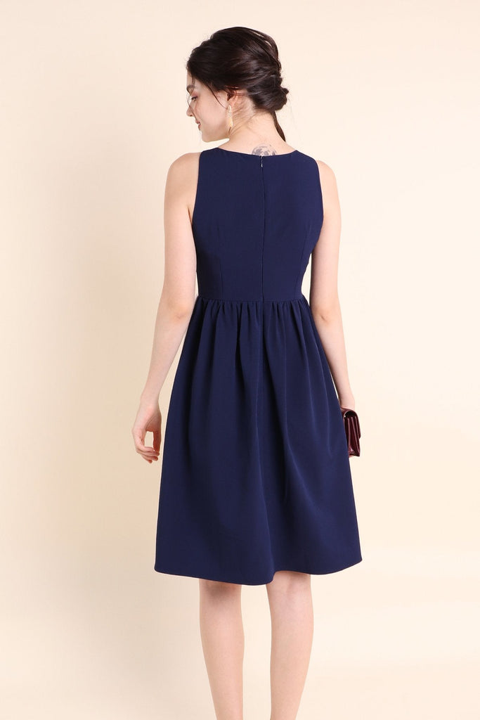 MADEBYNM SPRING SONATA EMBROIDERY COLOURBLOCK MIDI DRESS IN NAVY/OAT [XS/S/M/L/XL] - NEONMELLO