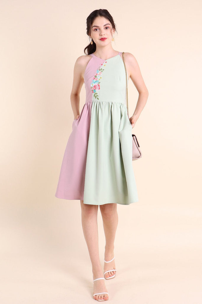 MADEBYNM SPRING SONATA EMBROIDERY COLOURBLOCK MIDI DRESS IN PINK/MINT [XS/S/M/L/XL] - NEONMELLO