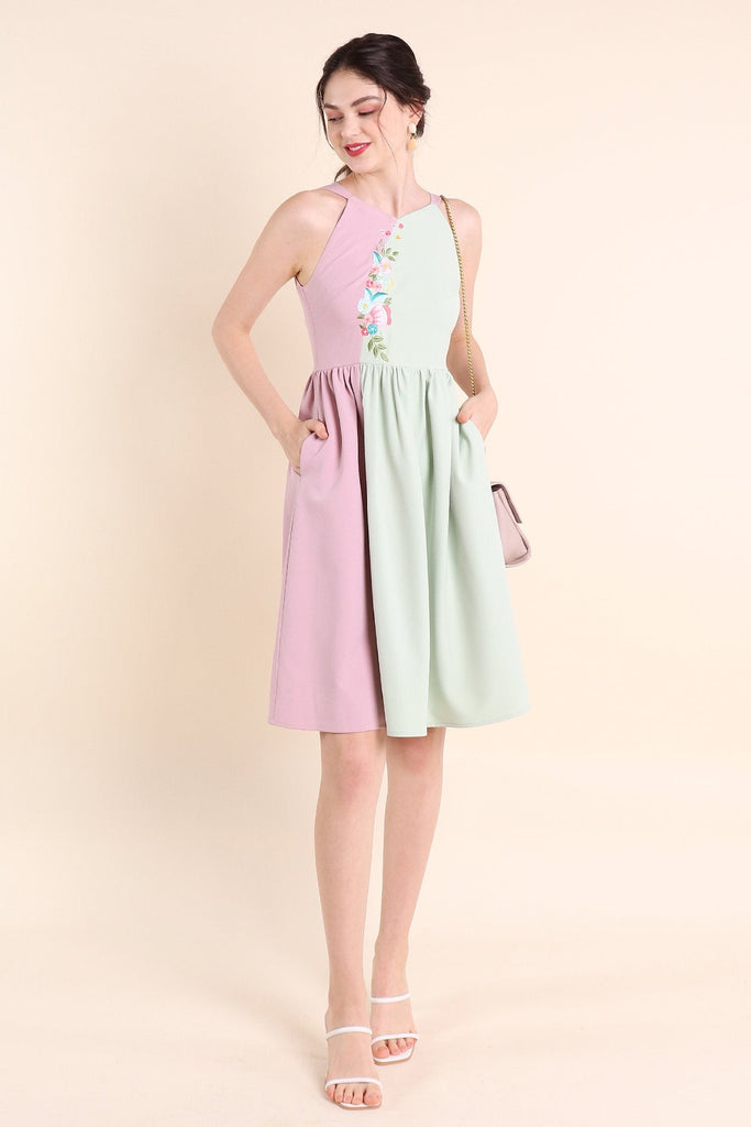 MADEBYNM SPRING SONATA EMBROIDERY COLOURBLOCK MIDI DRESS IN PINK/MINT [XS/S/M/L/XL] - NEONMELLO