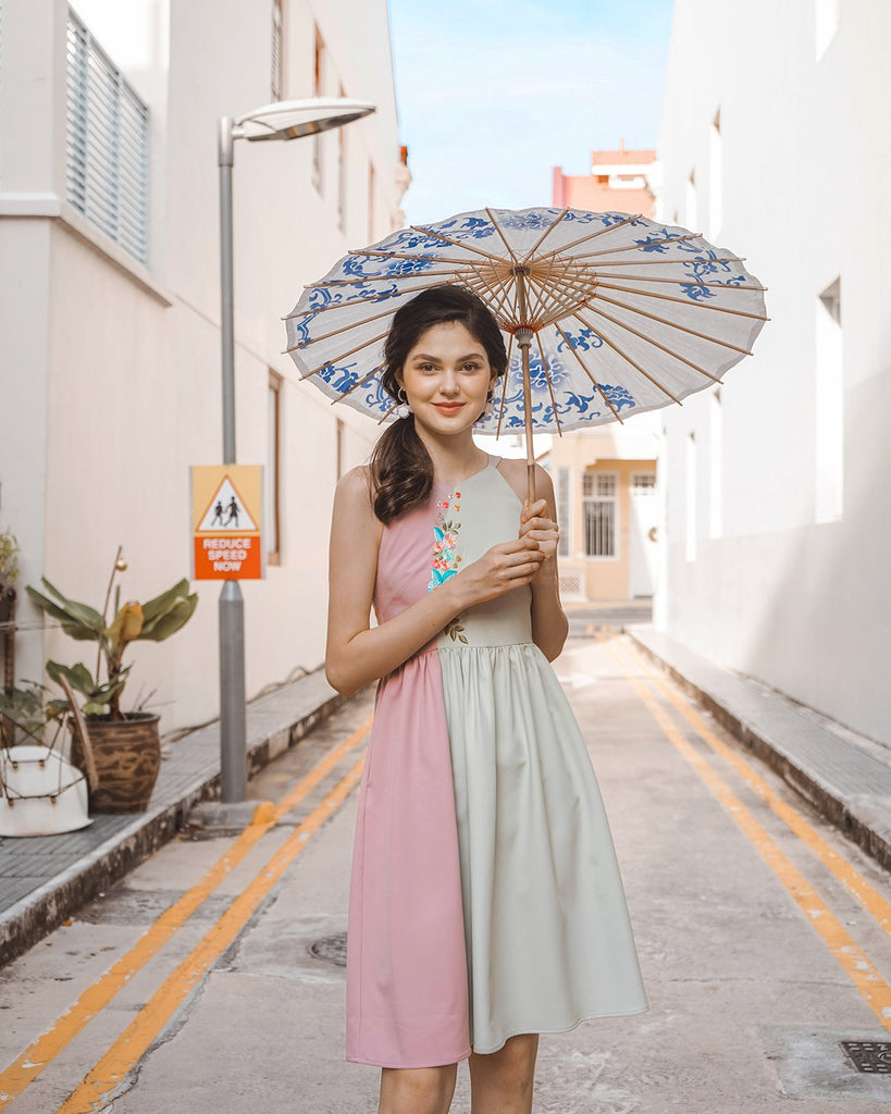 MADEBYNM SPRING SONATA EMBROIDERY COLOURBLOCK MIDI DRESS IN PINK/MINT [XS/S/M/L/XL] - NEONMELLO