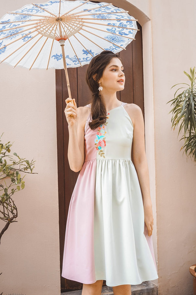 MADEBYNM SPRING SONATA EMBROIDERY COLOURBLOCK MIDI DRESS IN PINK/MINT [XS/S/M/L/XL] - NEONMELLO